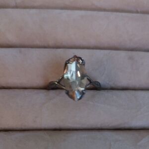 Fragrant Jewels Silver Ring with Gold Gemstone